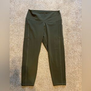 Colorfulkoala Green Women's leggings size 7/8 length size XL w/pockets!!